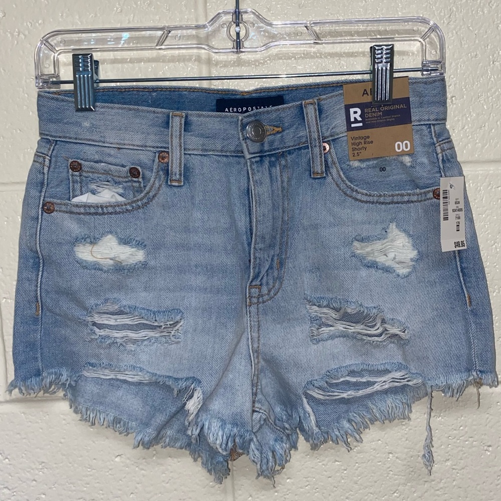 Aeropostale vintage,high rise,shorty jean shorts.